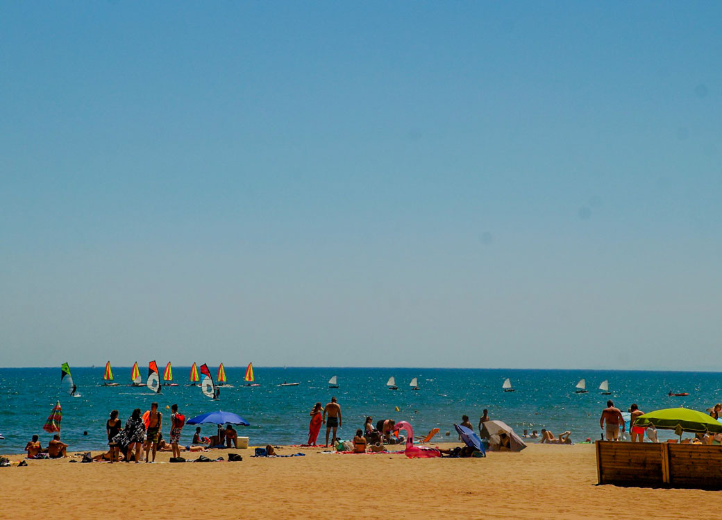 camping bord de mer valras