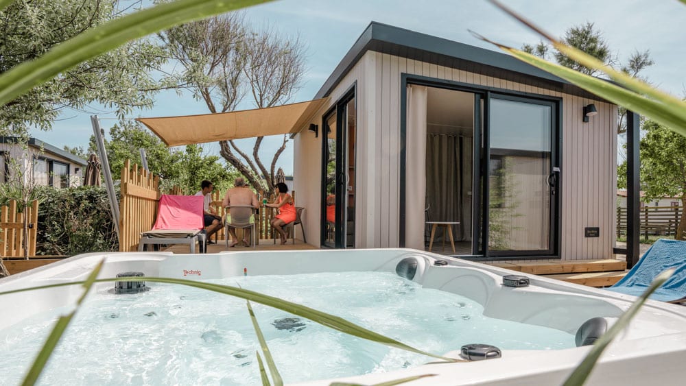 mobil home avec jacuzzi