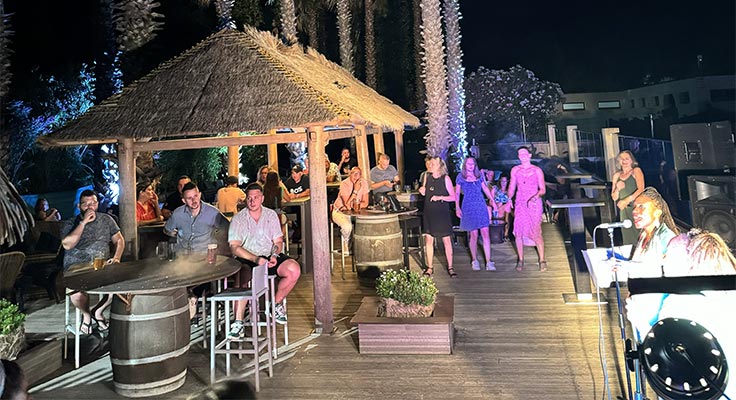 Soir&eacute;e anim&eacute;e et concert au camping La Plage et le Bord de Mer &agrave; Valras